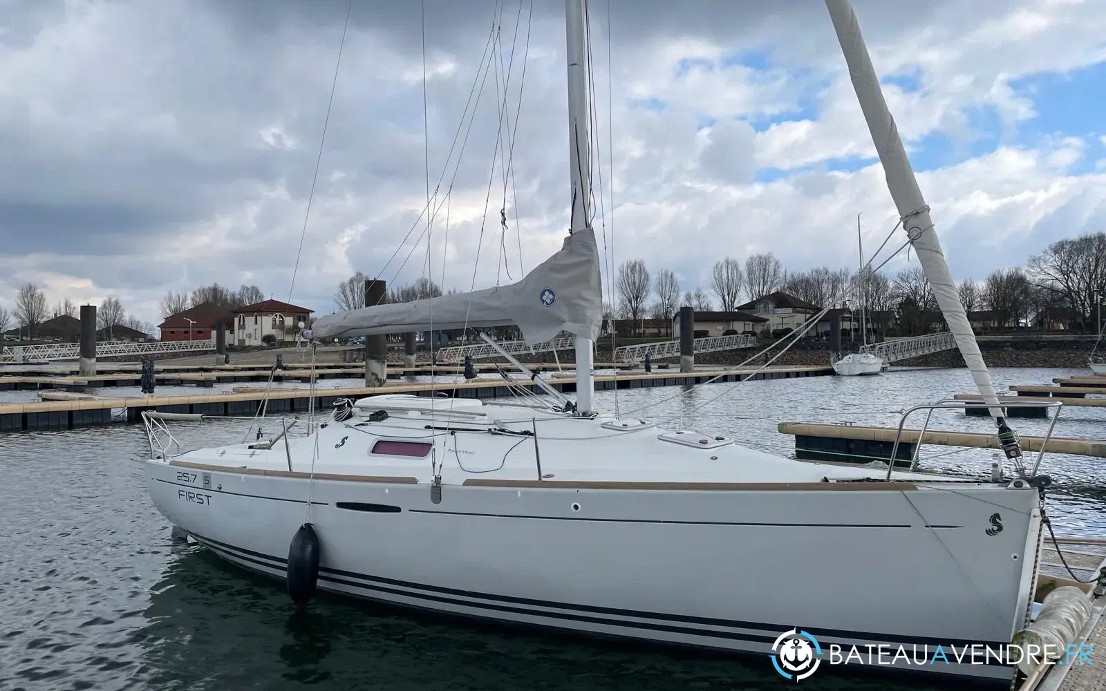 slider 12 Beneteau First 25.7 S