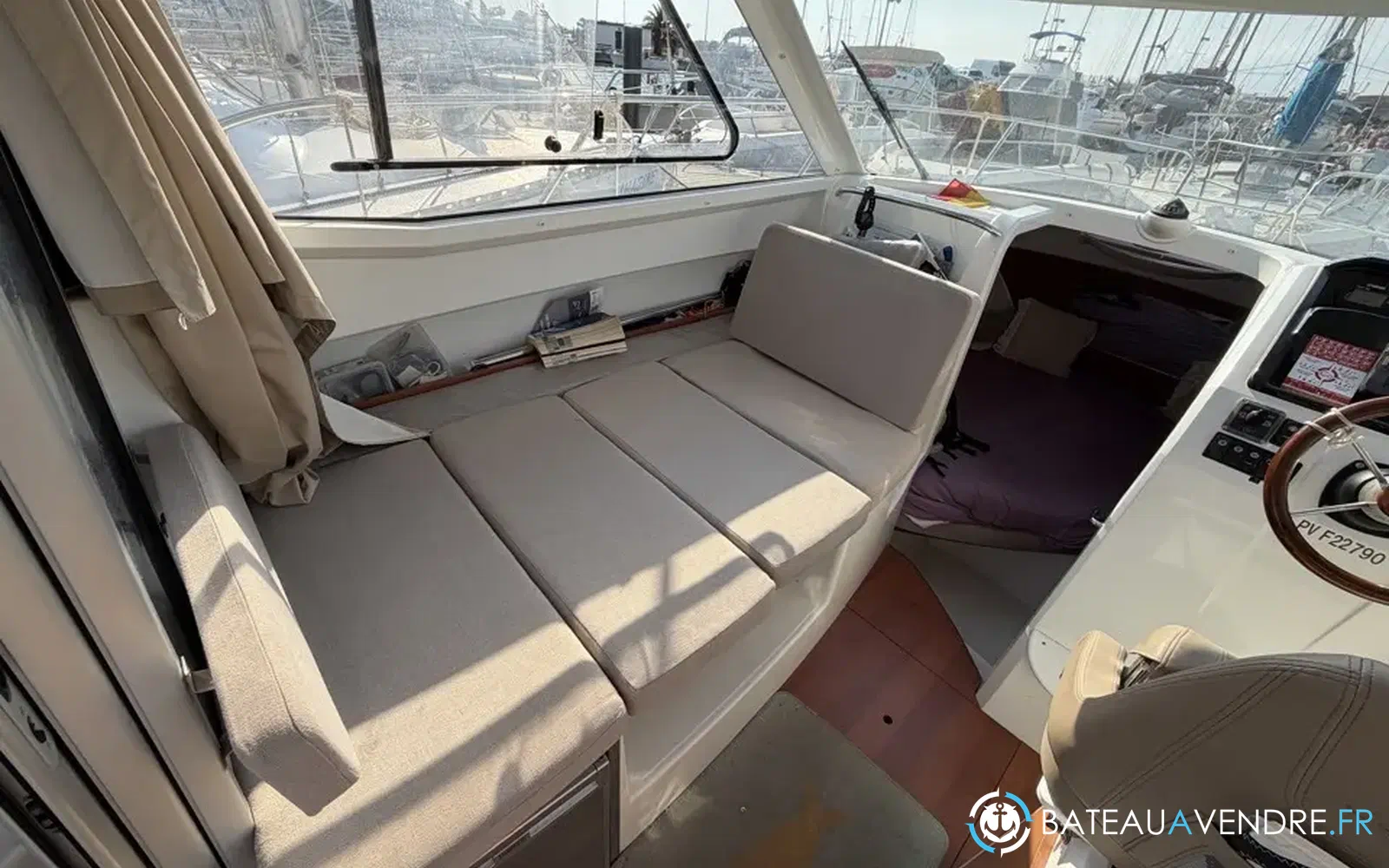 slider 22 Jeanneau Merry Fisher 755