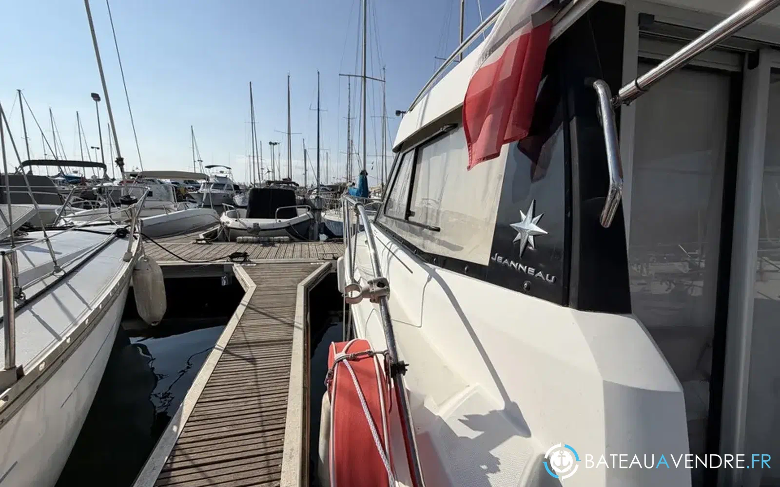 slider 4 Jeanneau Merry Fisher 755