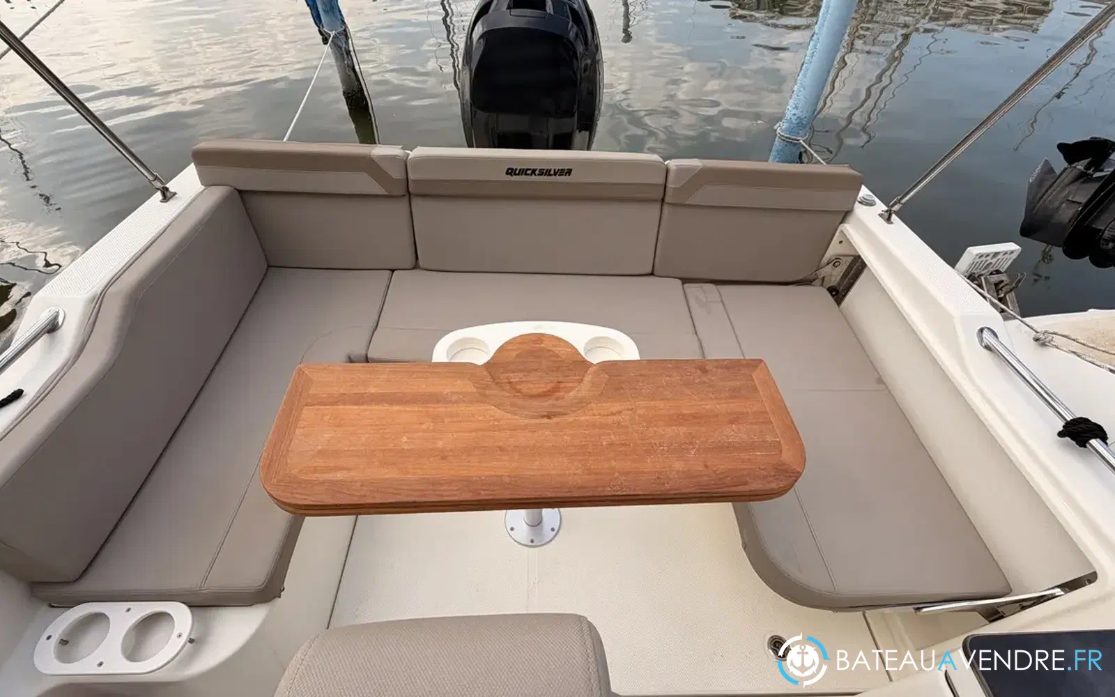 slider 17 Quicksilver Activ 755 Sundeck