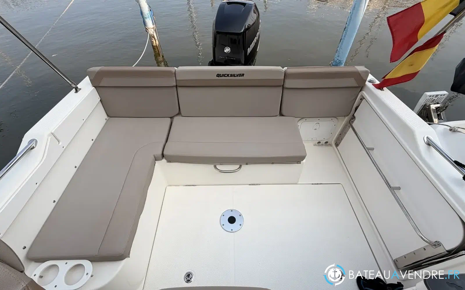 slider 18 Quicksilver Activ 755 Sundeck