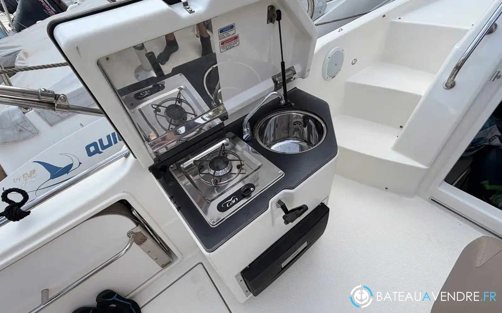 slider 23 Quicksilver Activ 755 Sundeck