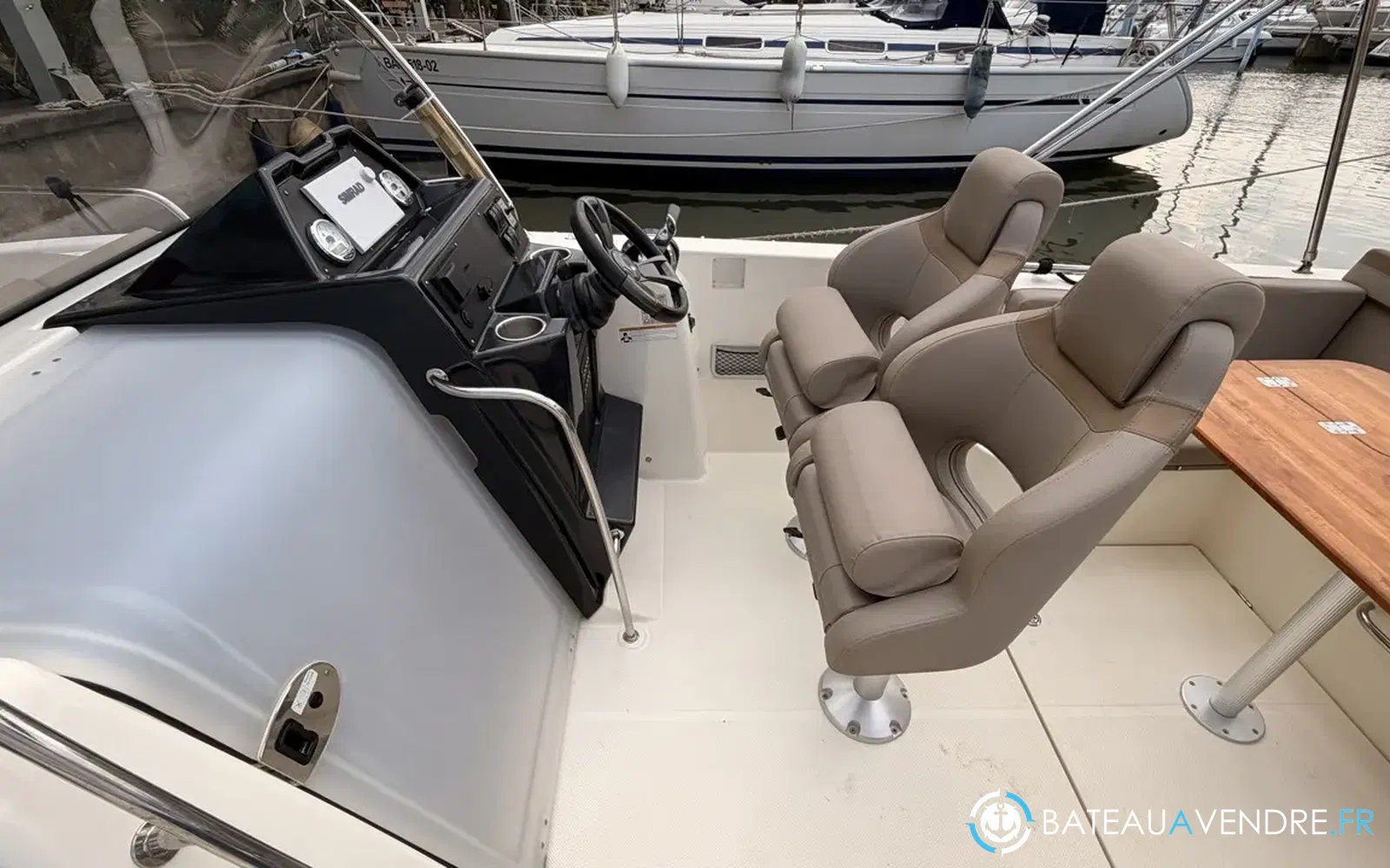 slider 24 Quicksilver Activ 755 Sundeck
