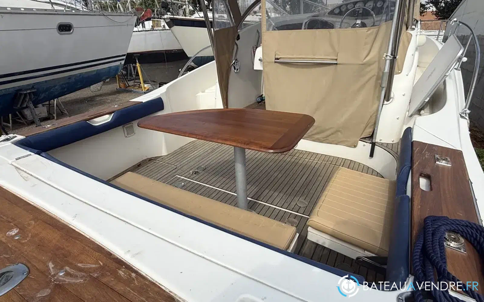 slider 6 Jeanneau Cap Camarat 925 WA