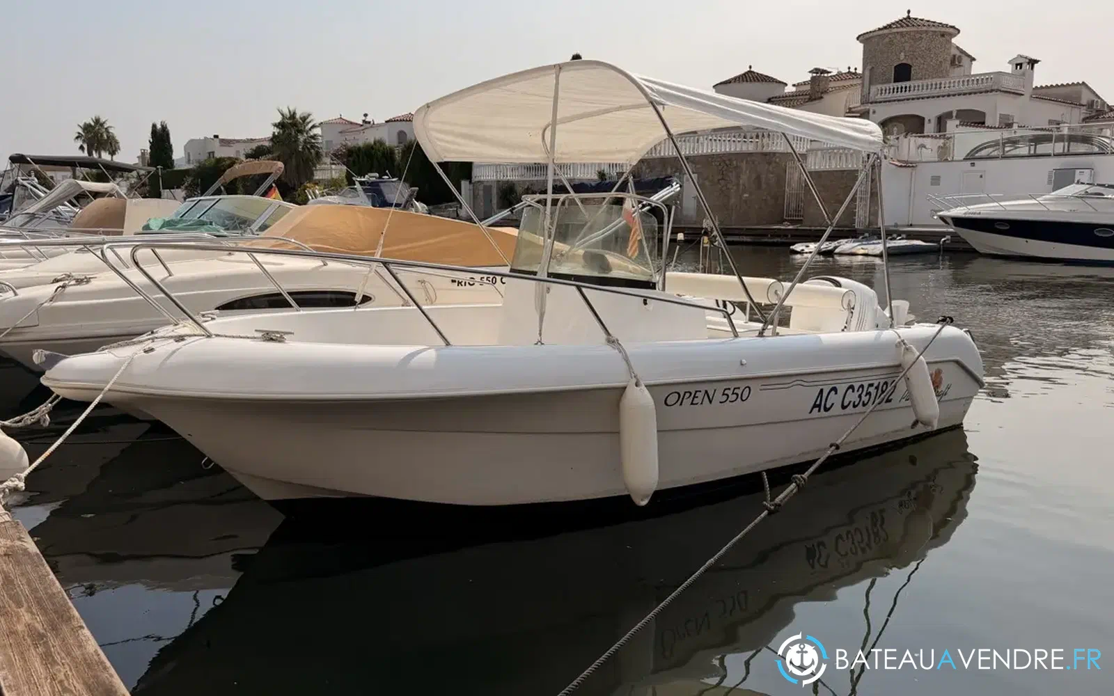 slider 0 Pacific Craft 550 Open