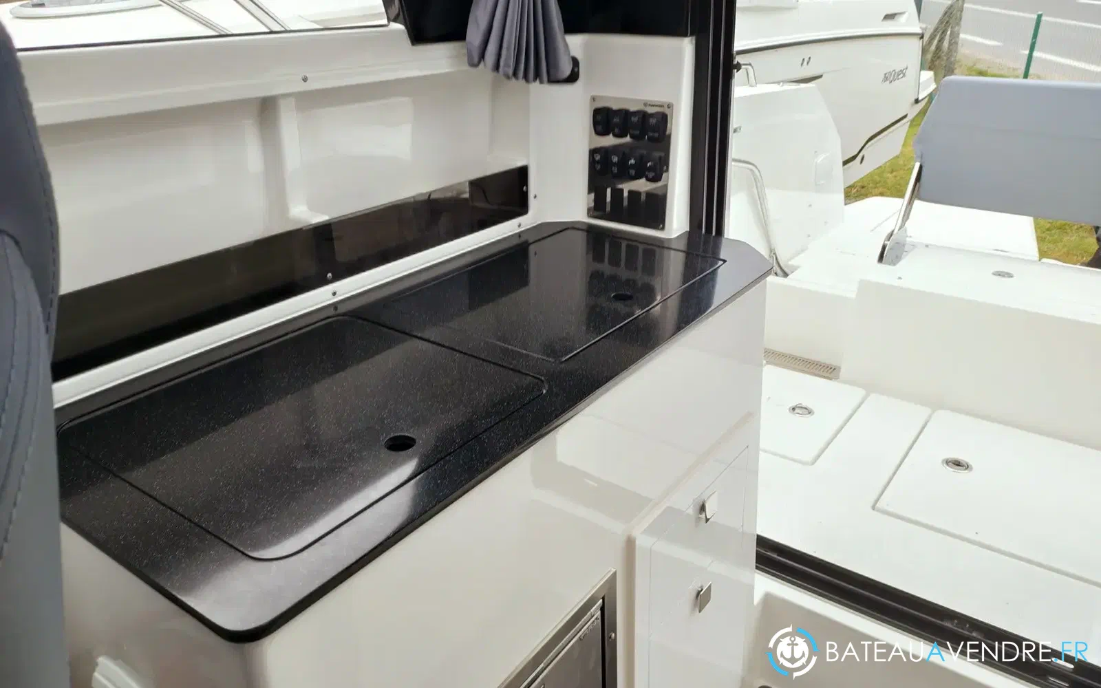 slider 8 Parker 790 Explorer