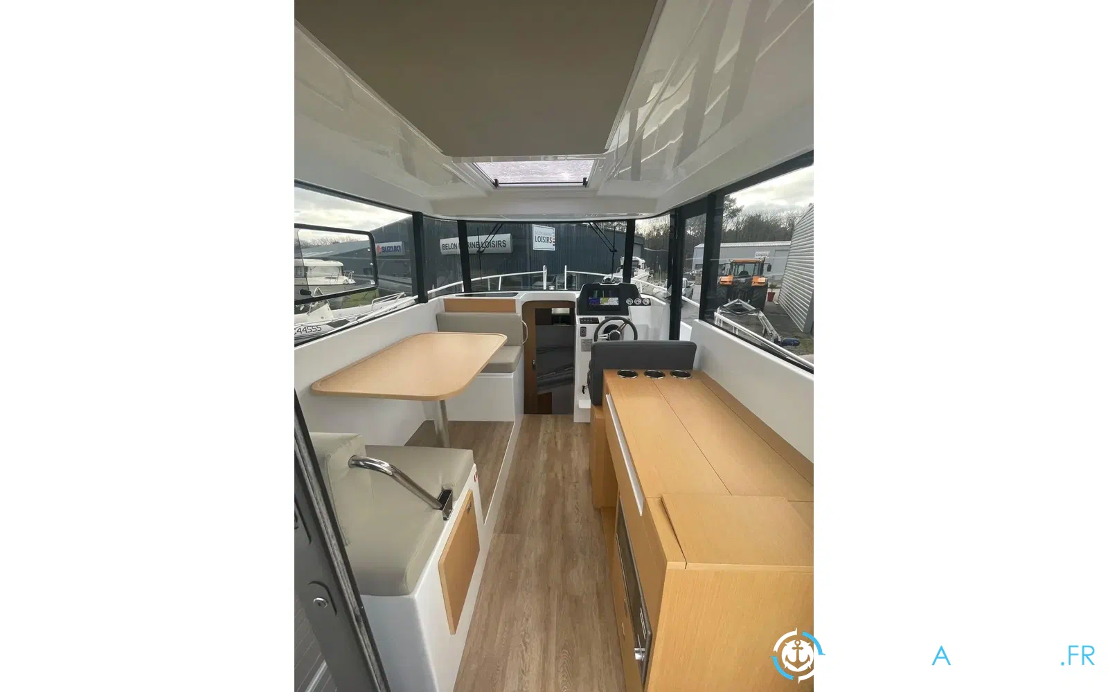 slider 2 Rodman 890 Ventura