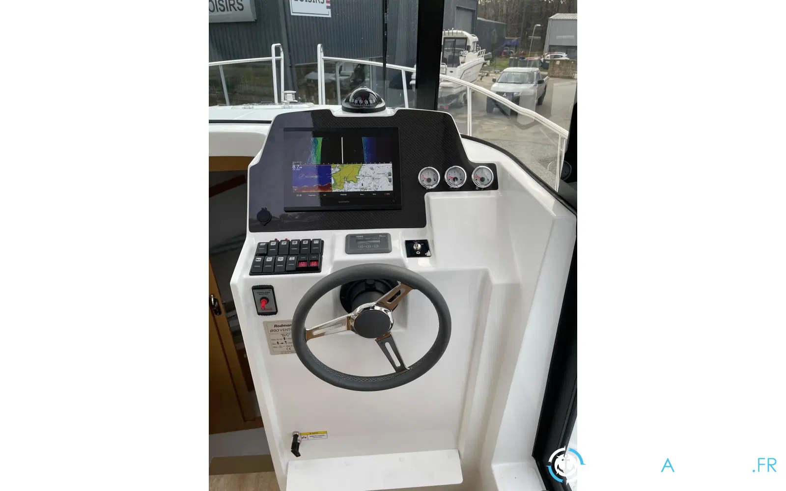 slider 4 Rodman 890 Ventura