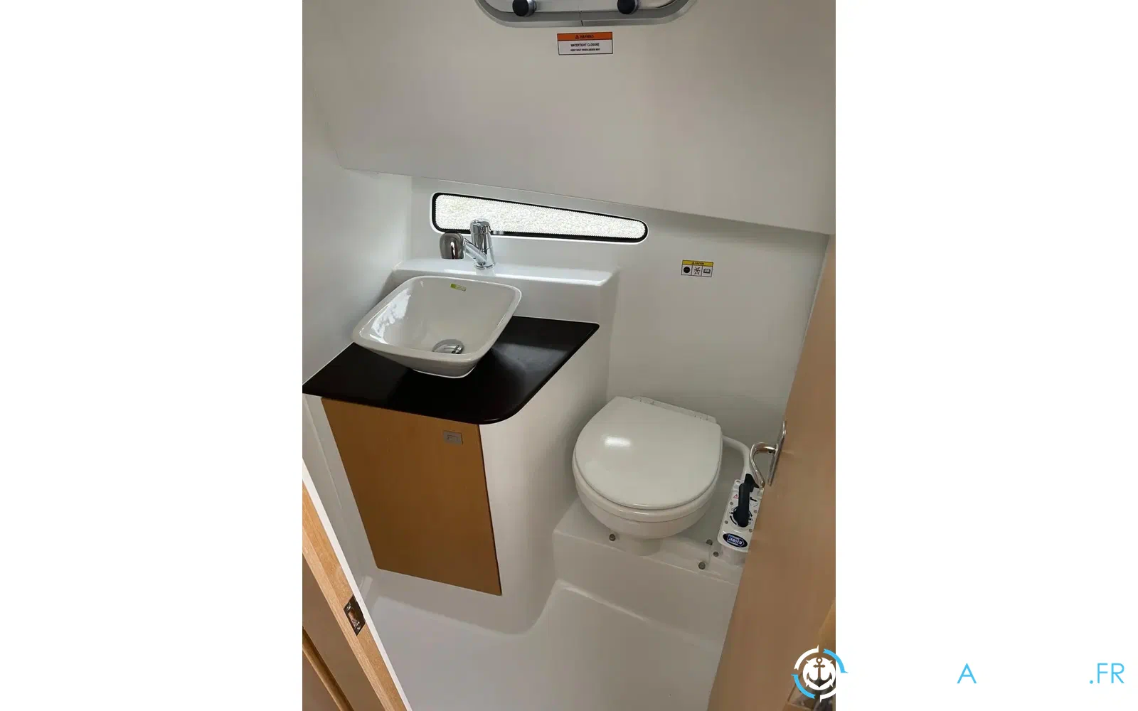 slider 5 Rodman 890 Ventura