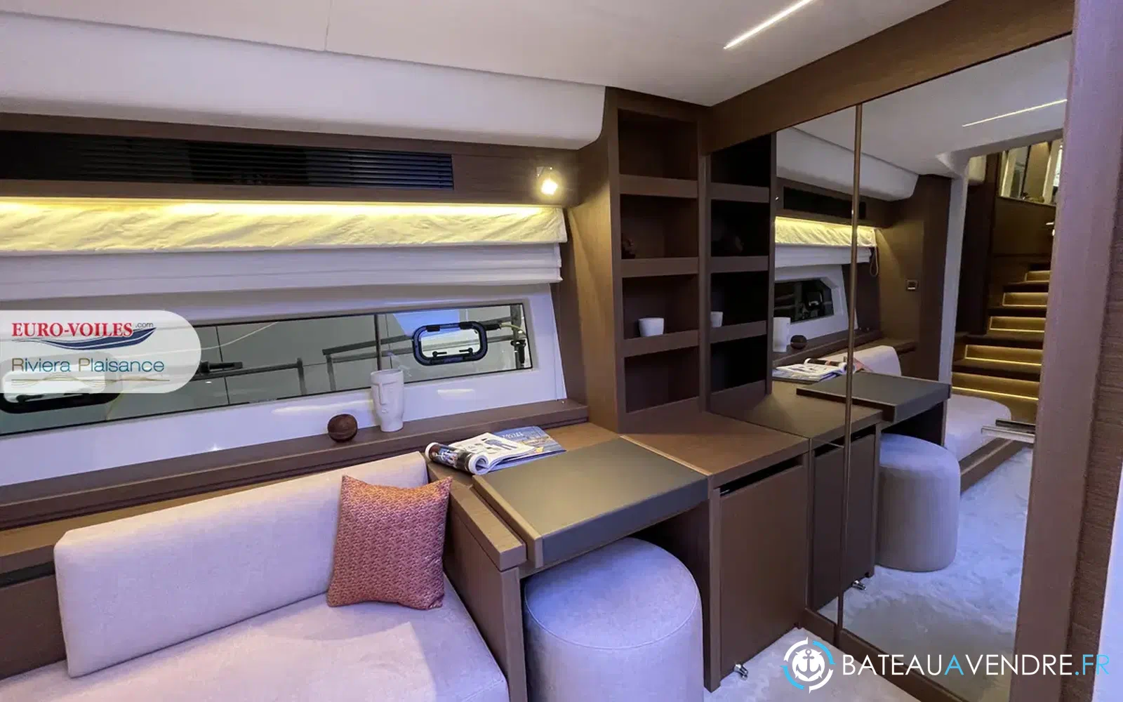 slider 16 Prestige Yachts X70
