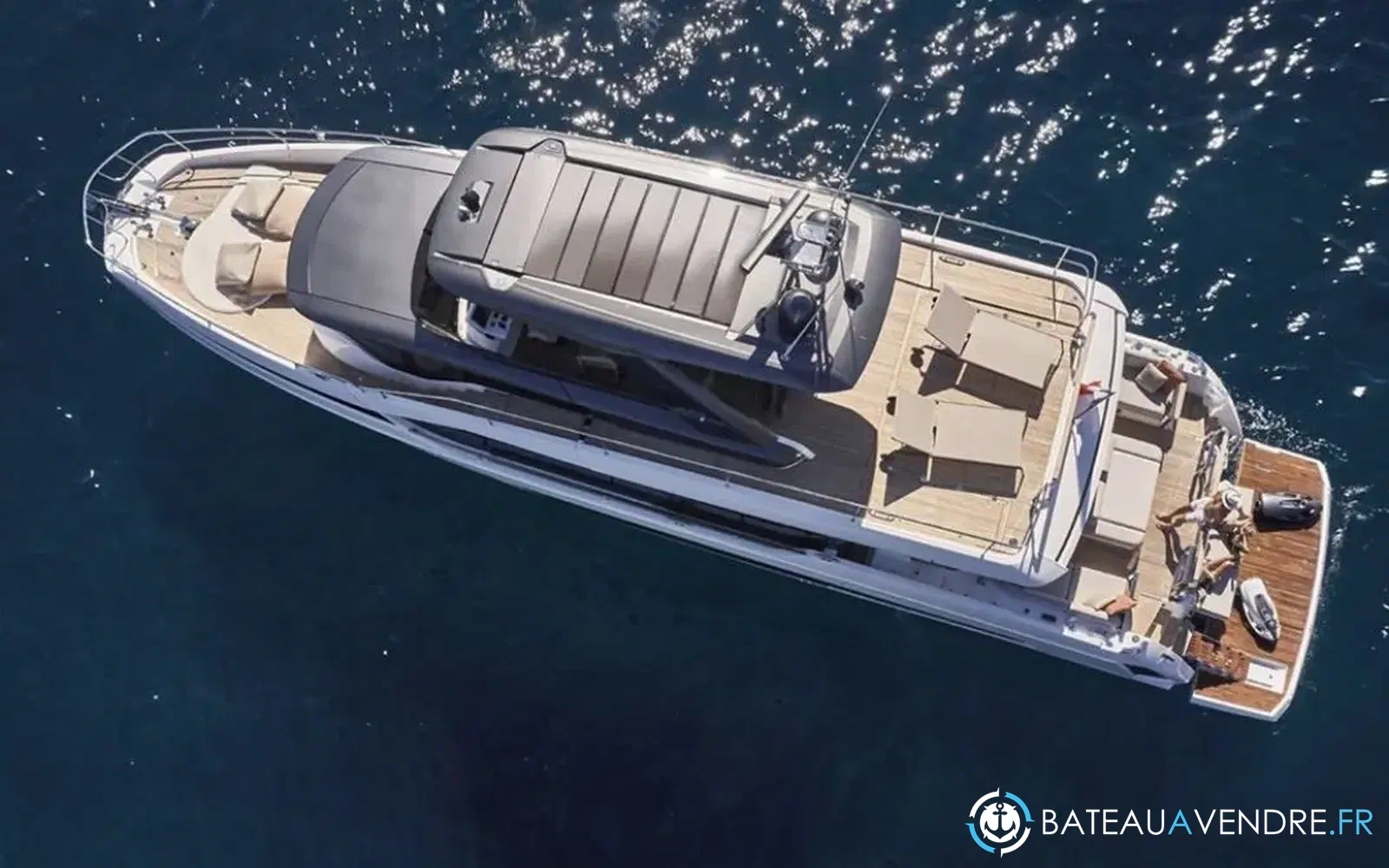 slider 1 Prestige Yachts X70