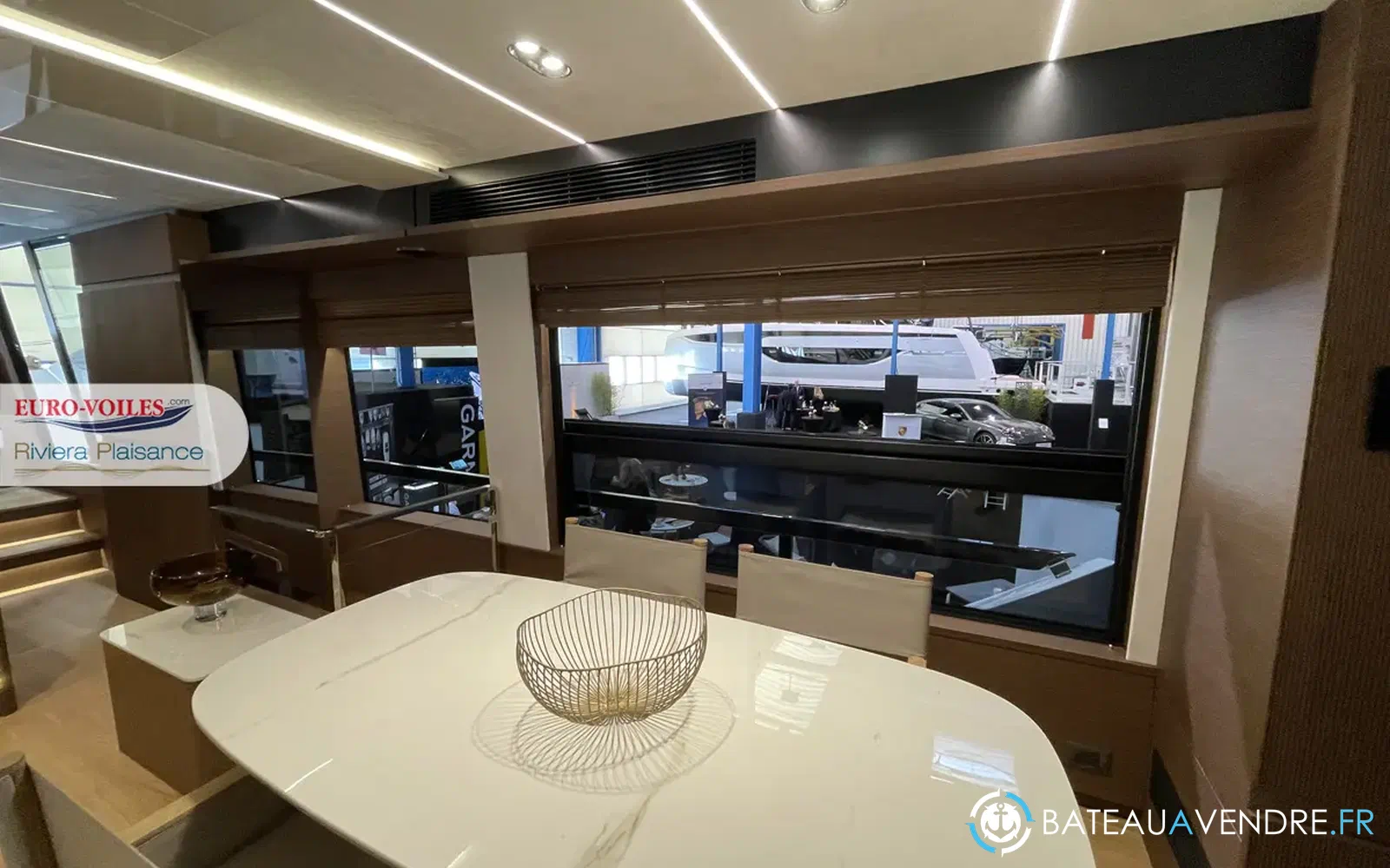 slider 4 Prestige Yachts X70