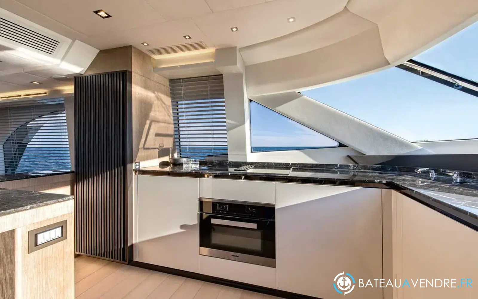 slider 12 Monte Carlo MCY 70