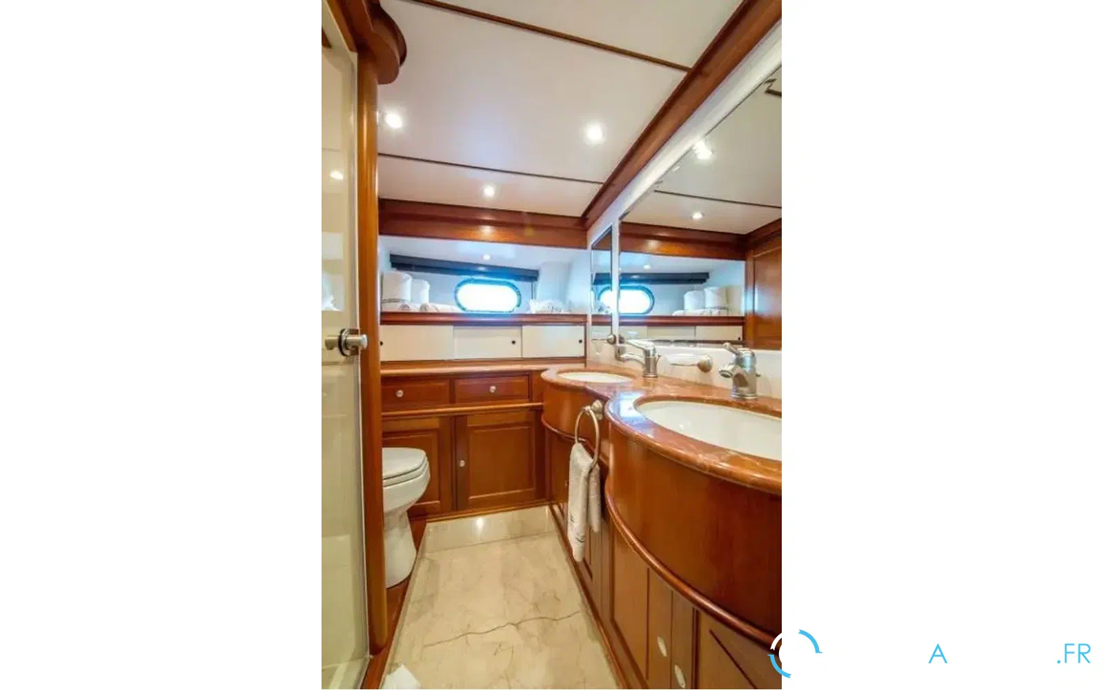 slider 12 Dutch Yacht Corto Maltese