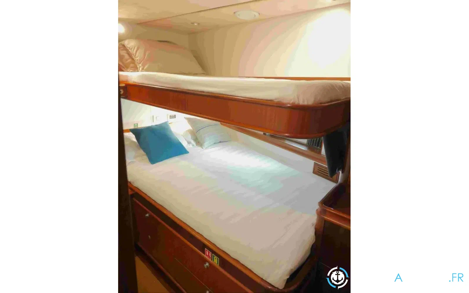 slider 15 Dutch Yacht Corto Maltese
