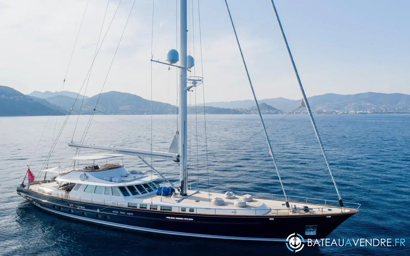 slider 1 Dutch Yacht Corto Maltese