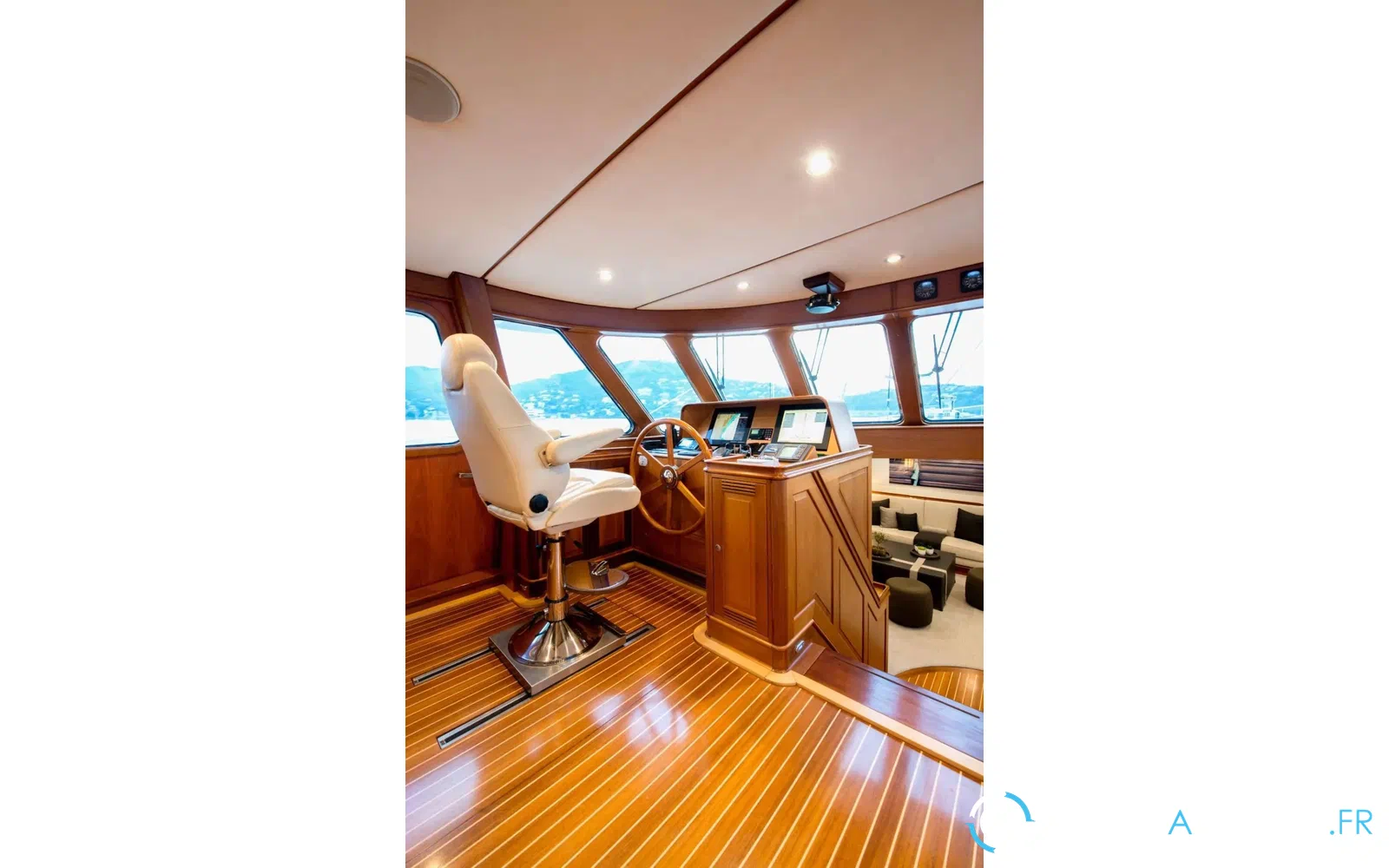slider 6 Dutch Yacht Corto Maltese