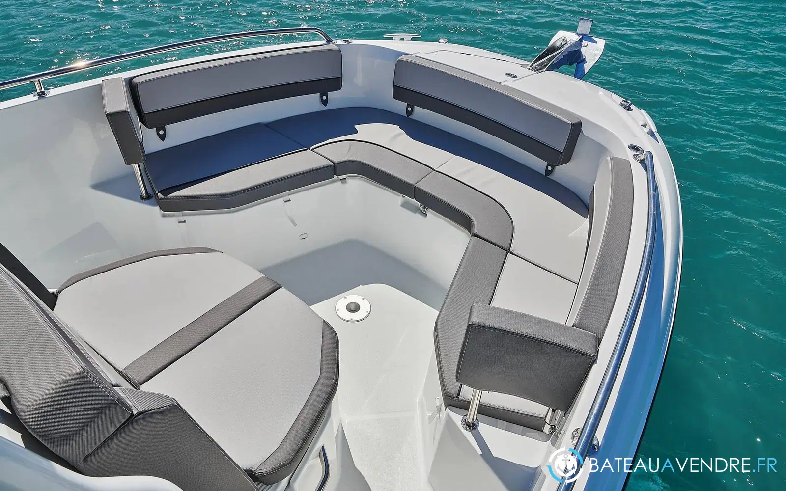 slider 6 Jeanneau Cap Camarat 7.5 CC Serie 3