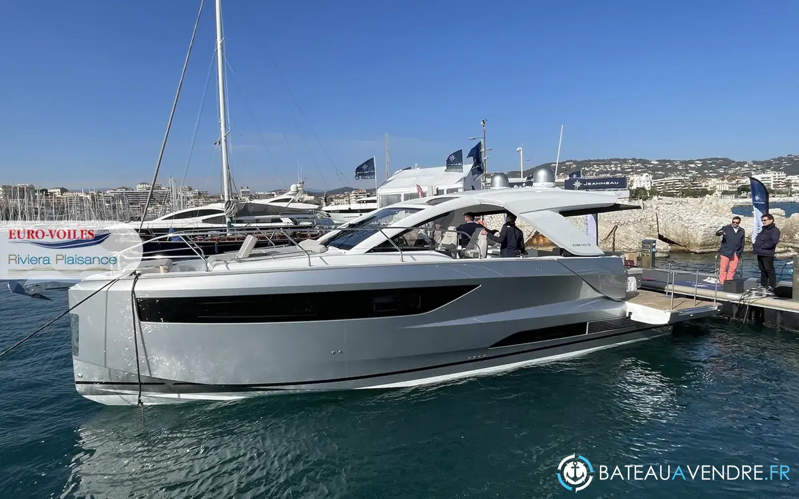 slider 3 Jeanneau DB 43