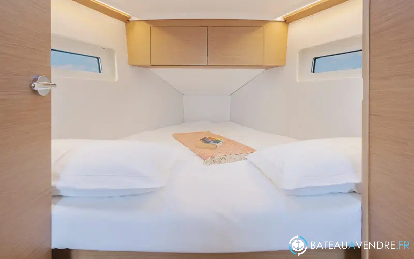 slider 18 Jeanneau sun odyssey 350