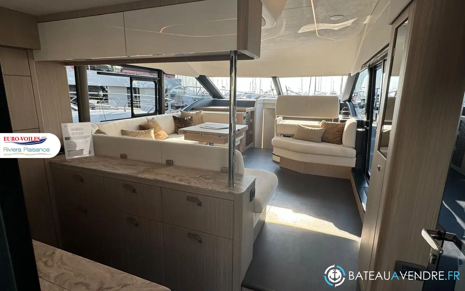 slider 8 Prestige Yachts F5.7