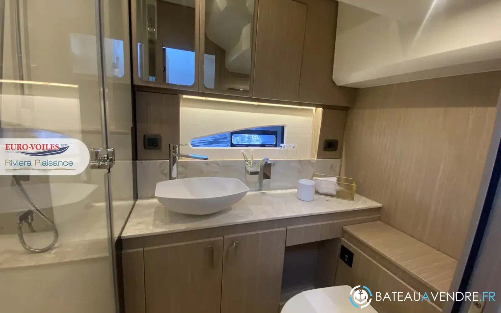 slider 18 Prestige Yachts F4.9