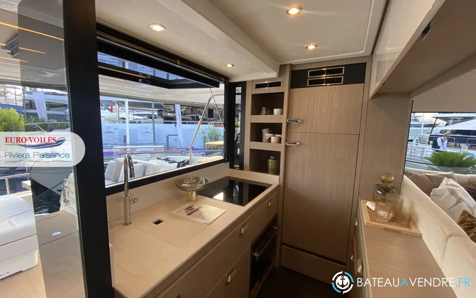 slider 6 Prestige Yachts F4.9