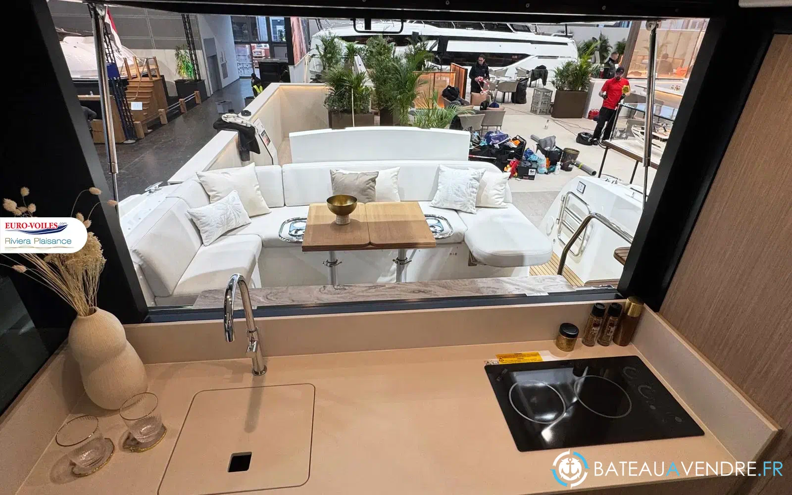 slider 12 Prestige Yachts F4.3