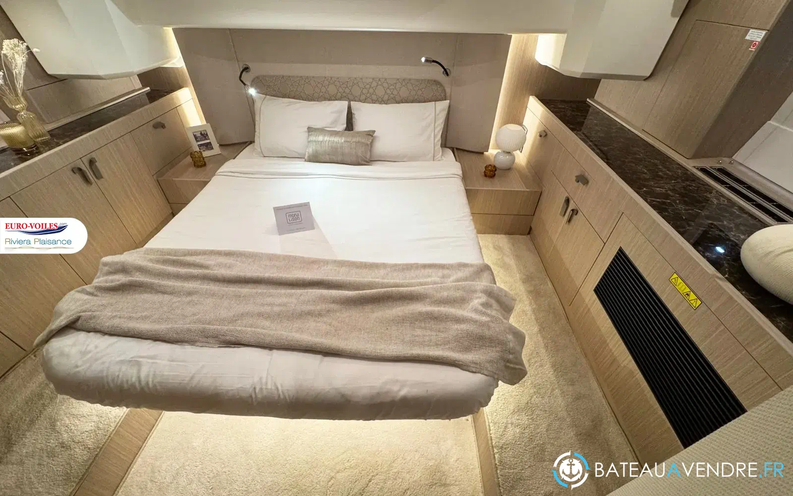 slider 18 Prestige Yachts F4.3