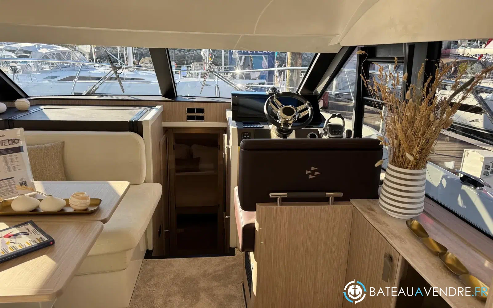 slider 2 Prestige Yachts F4.3