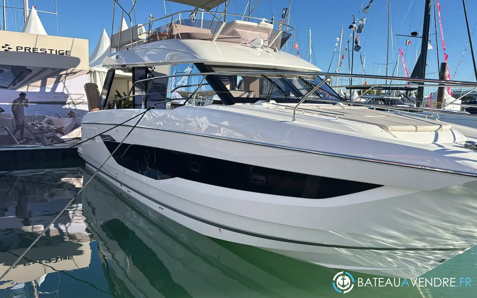 slider 0 Prestige Yachts F4.3