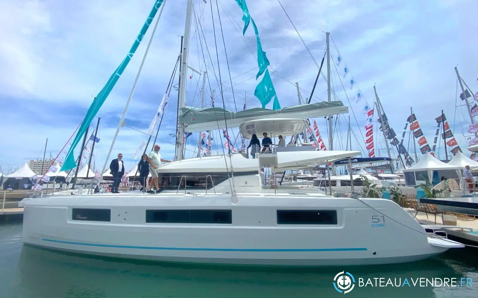 slider 1 Lagoon 51