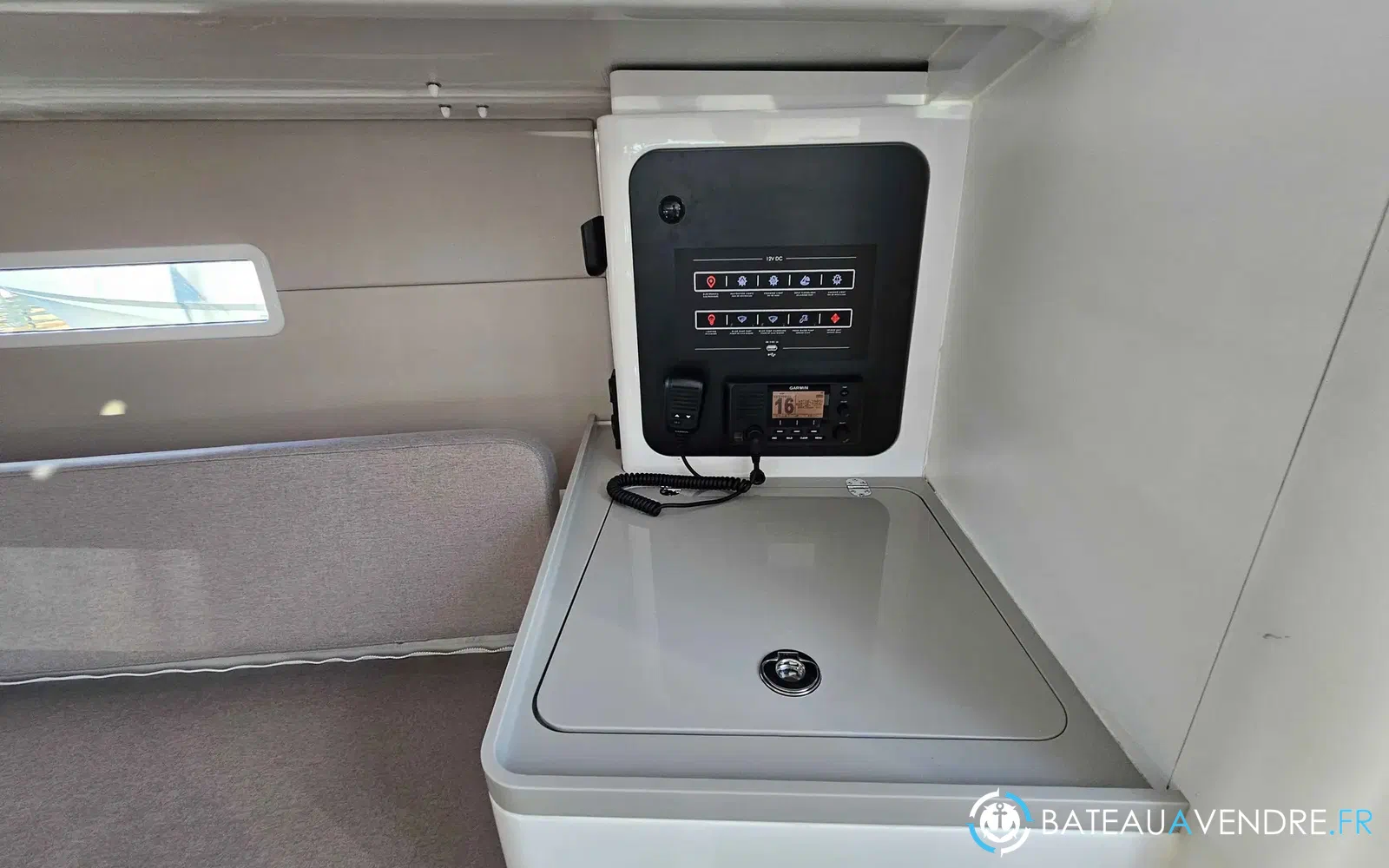slider 9 Beneteau First 30