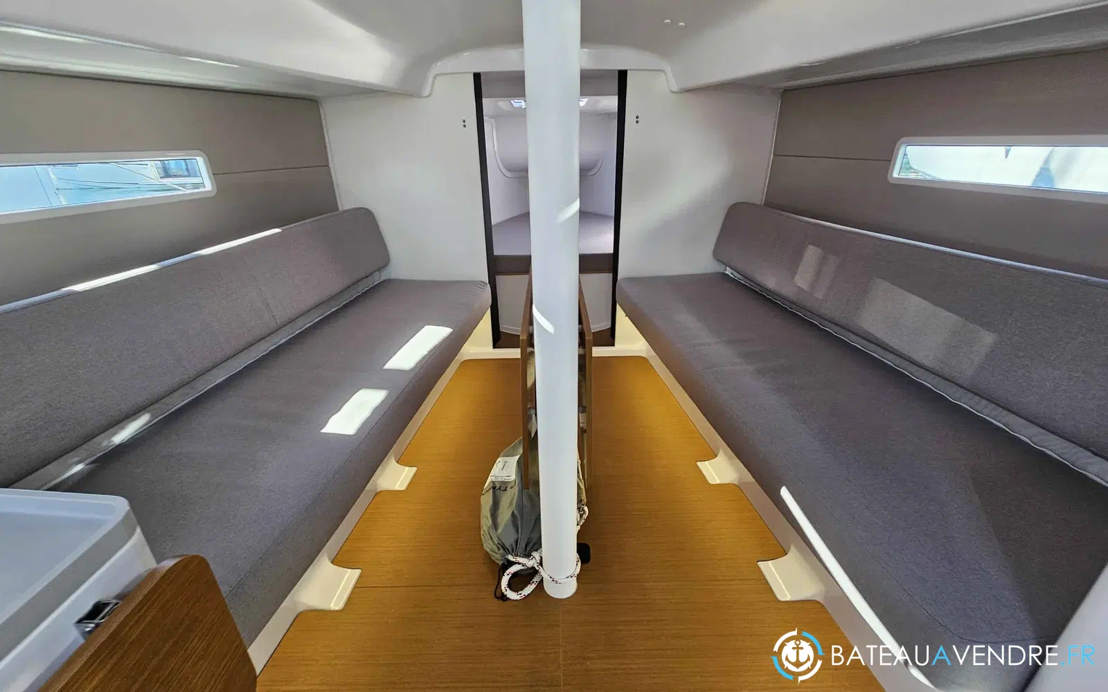 slider 8 Beneteau First 30
