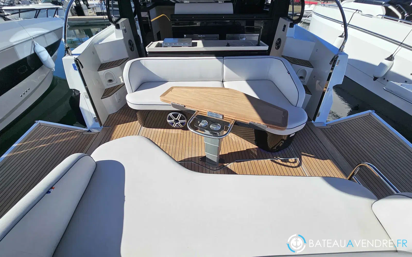slider 9 Beneteau Gran Turismo 40
