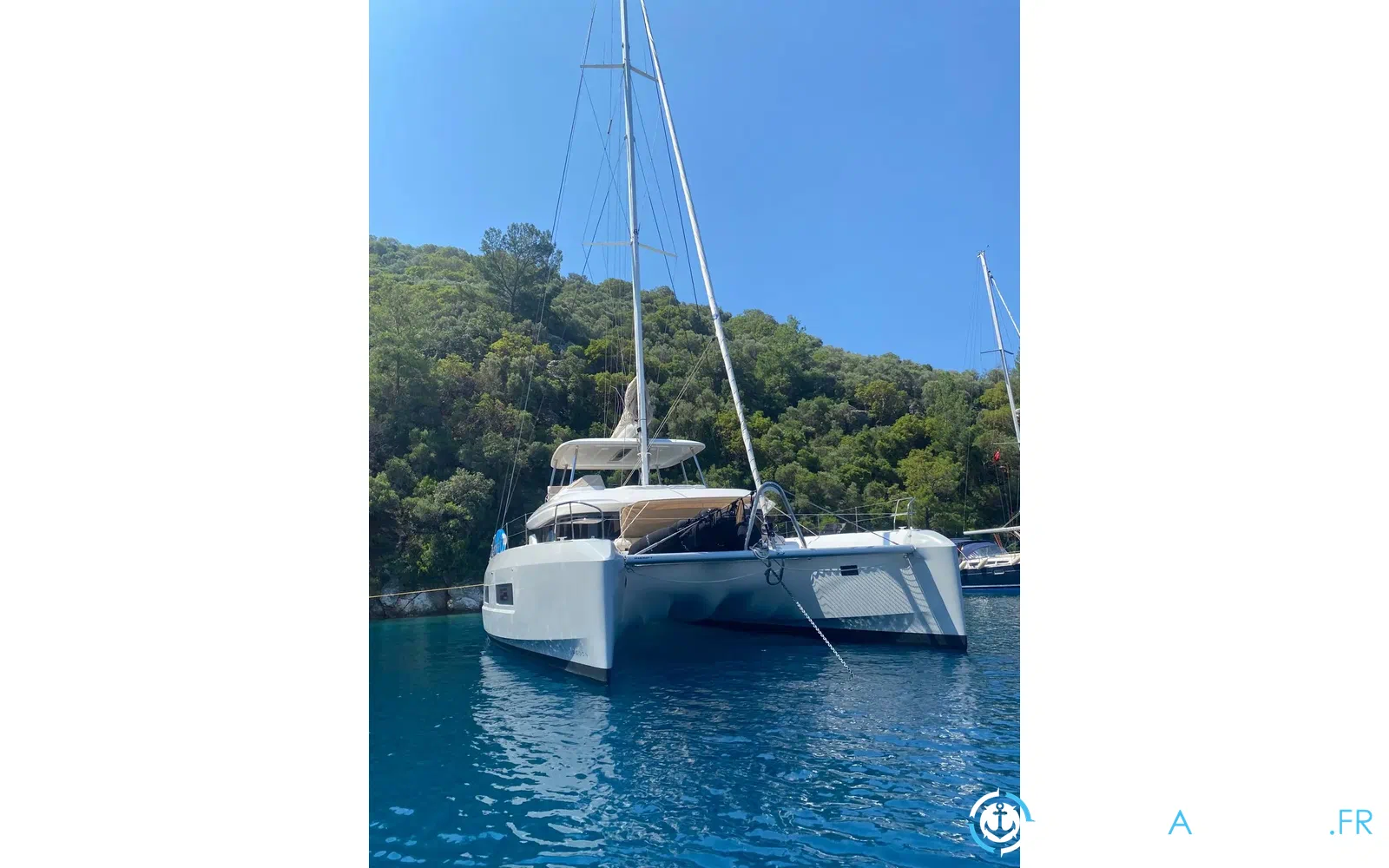 slider 11 Lagoon 55
