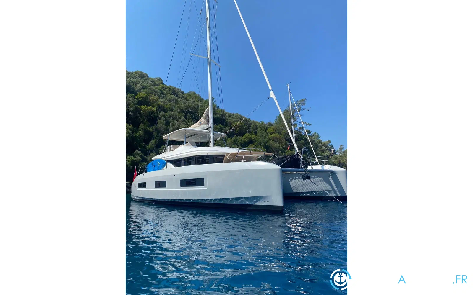 slider 12 Lagoon 55