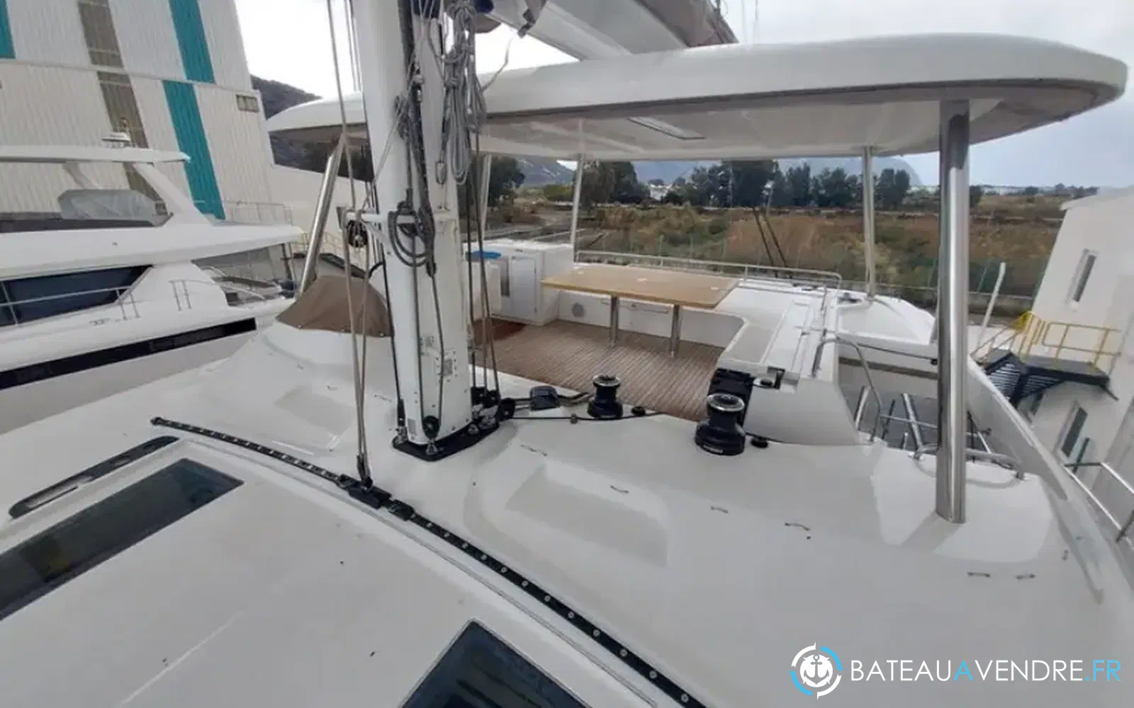 slider 15 Lagoon 55