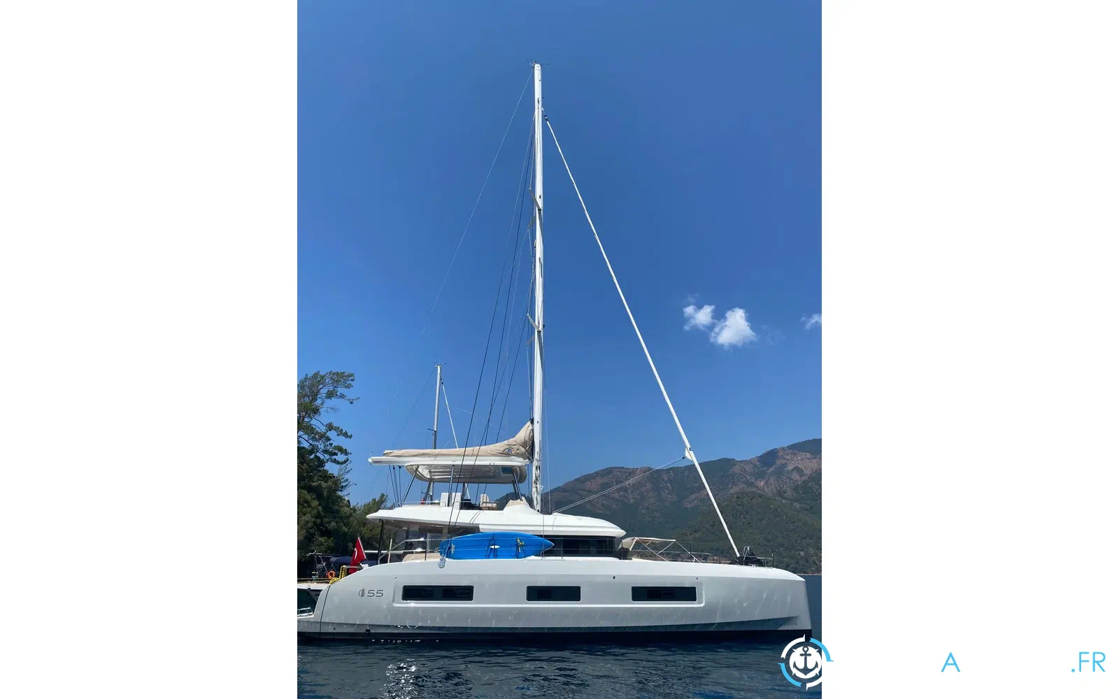 slider 4 Lagoon 55