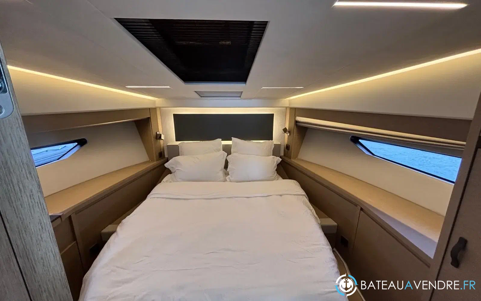 slider 13 Prestige Yachts 520 Fly