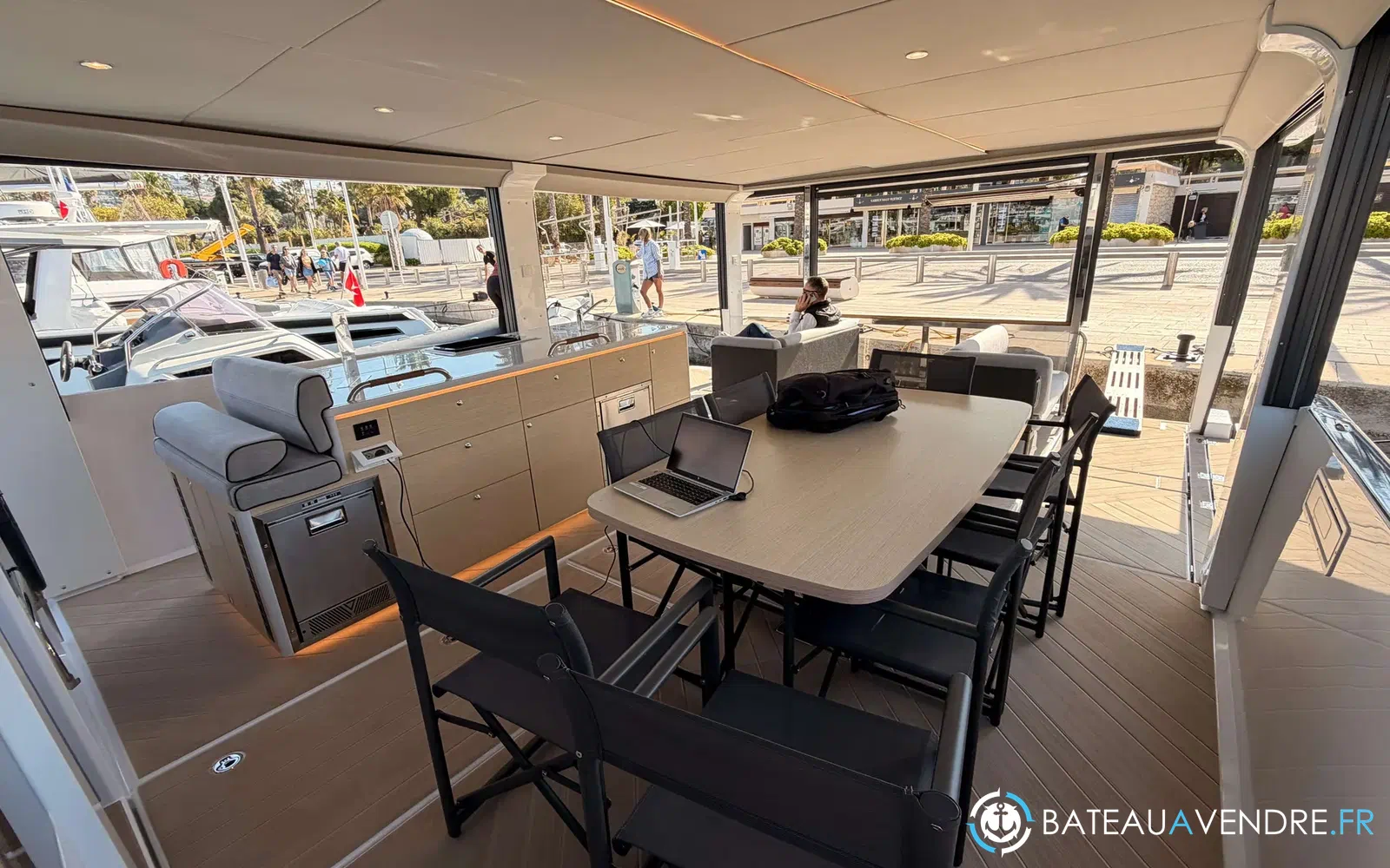 slider 10 Jeanneau Sea Loft 480