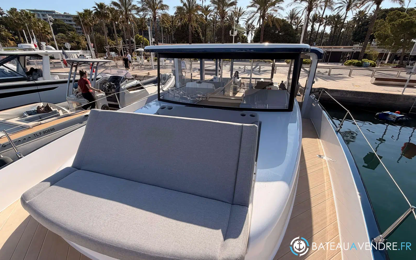 slider 15 Jeanneau Sea Loft 480