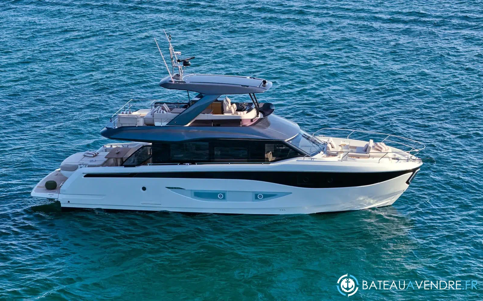slider 3 Prestige Yachts F6.7