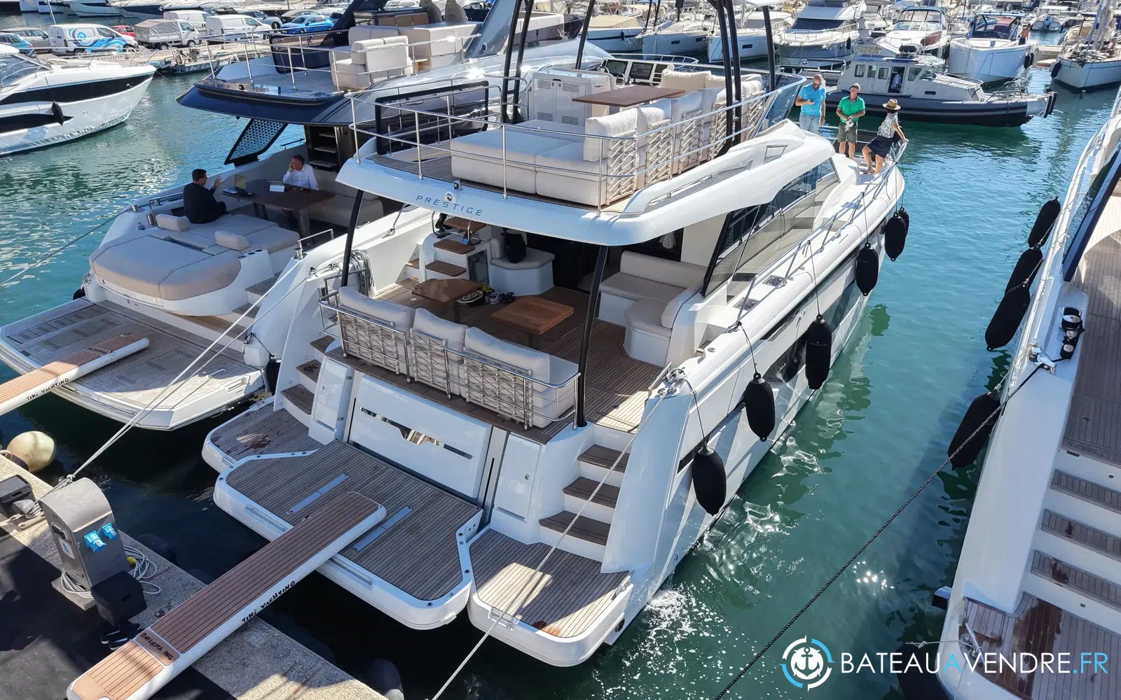 slider 12 Prestige Yachts M6