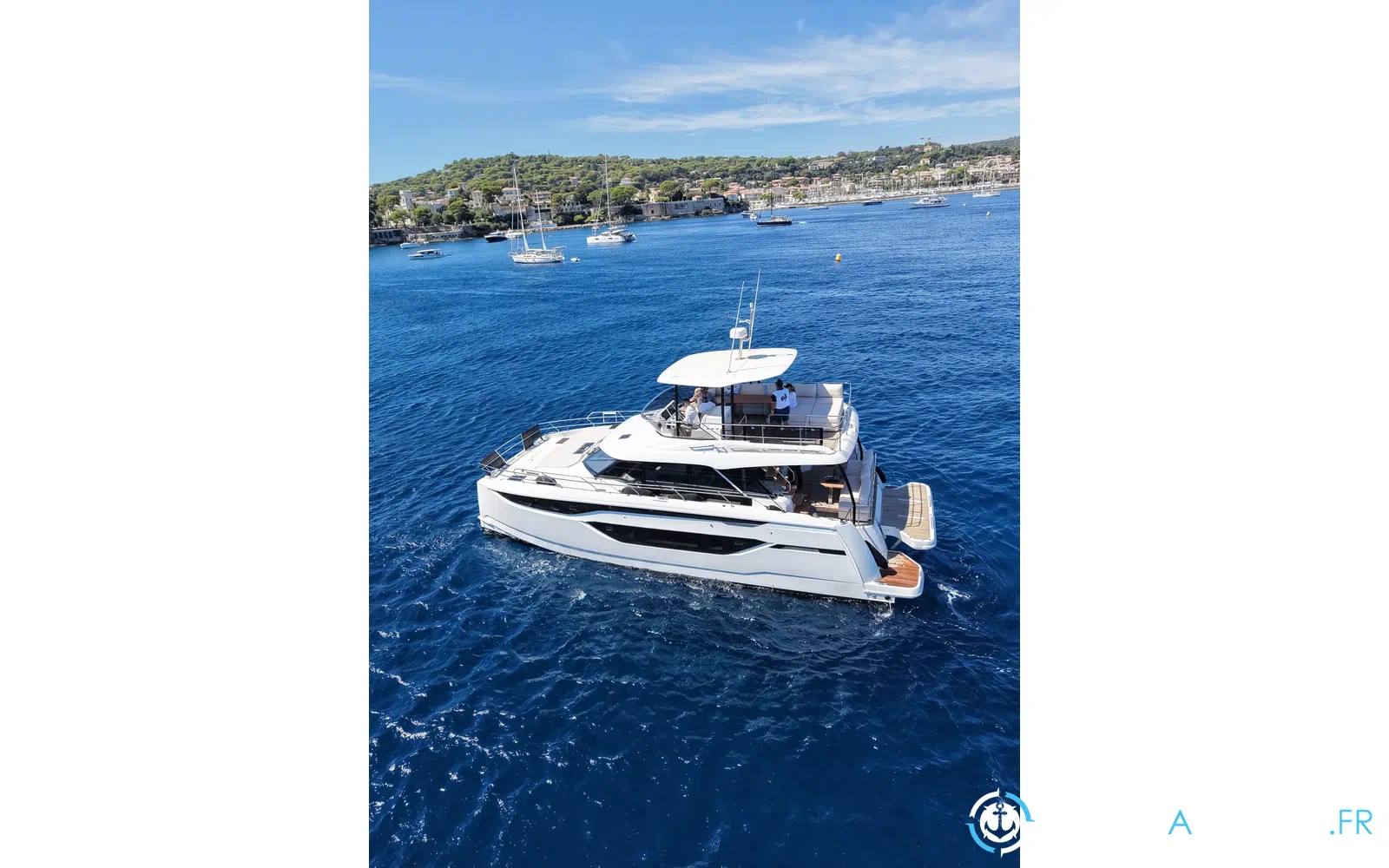slider 1 Prestige Yachts M6