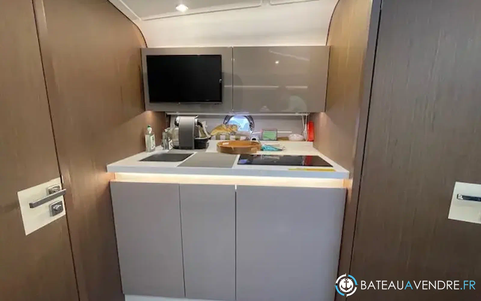 slider 12 Beneteau Gran Turismo 40