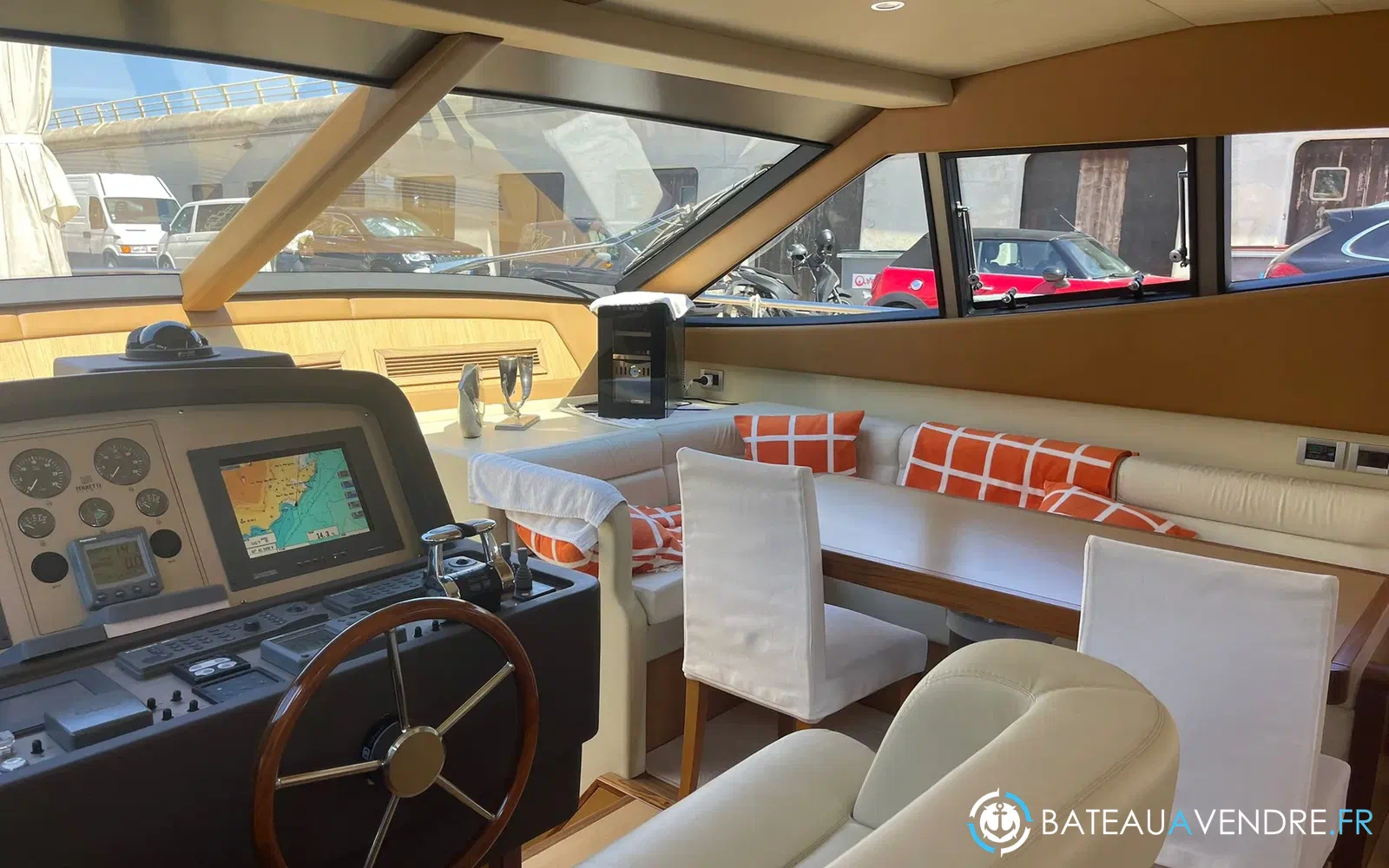 slider 16 Ferretti Altura 690