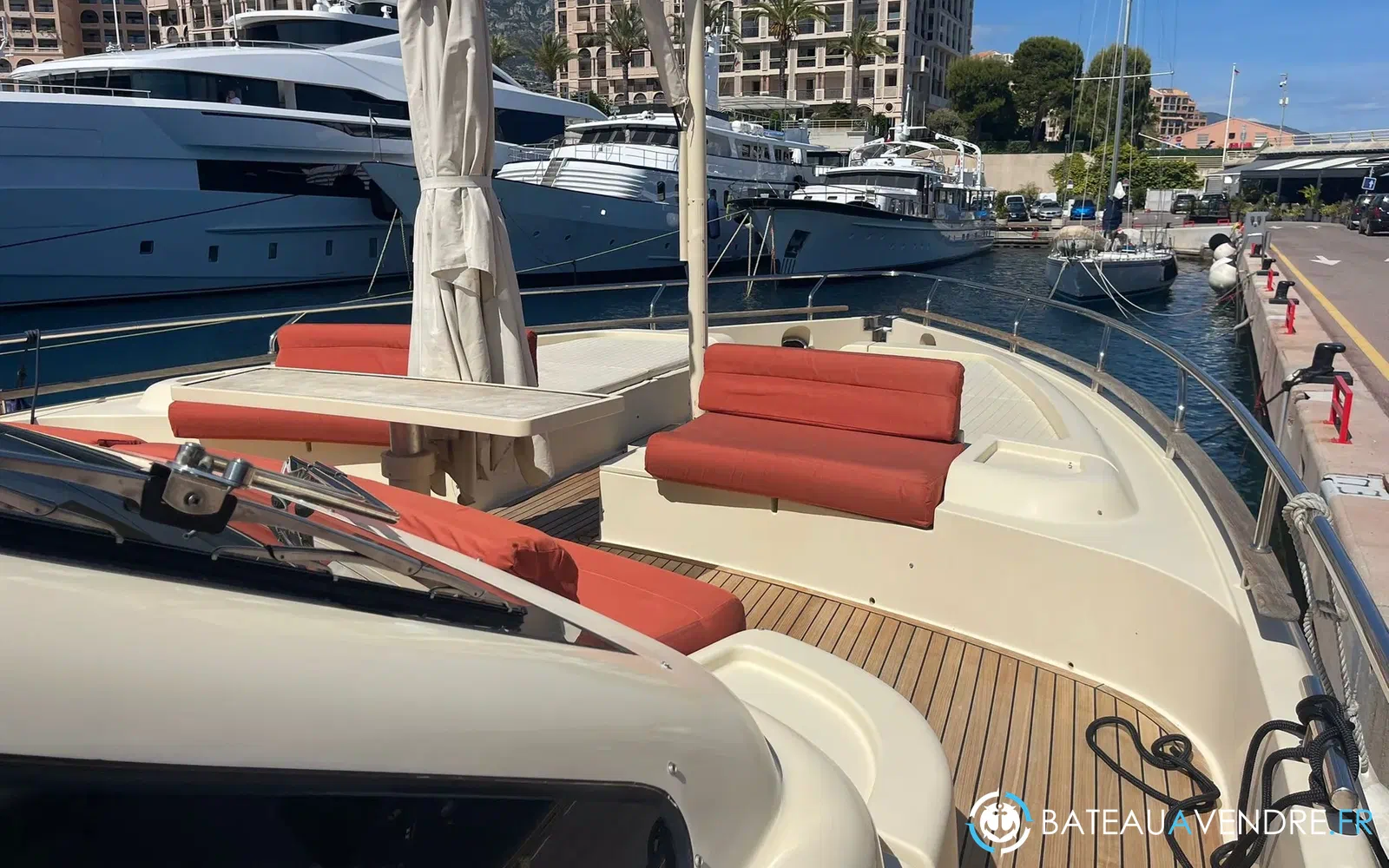slider 18 Ferretti Altura 690