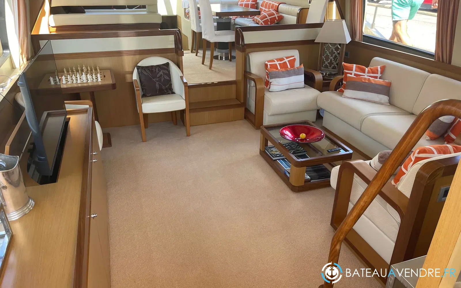 slider 19 Ferretti Altura 690