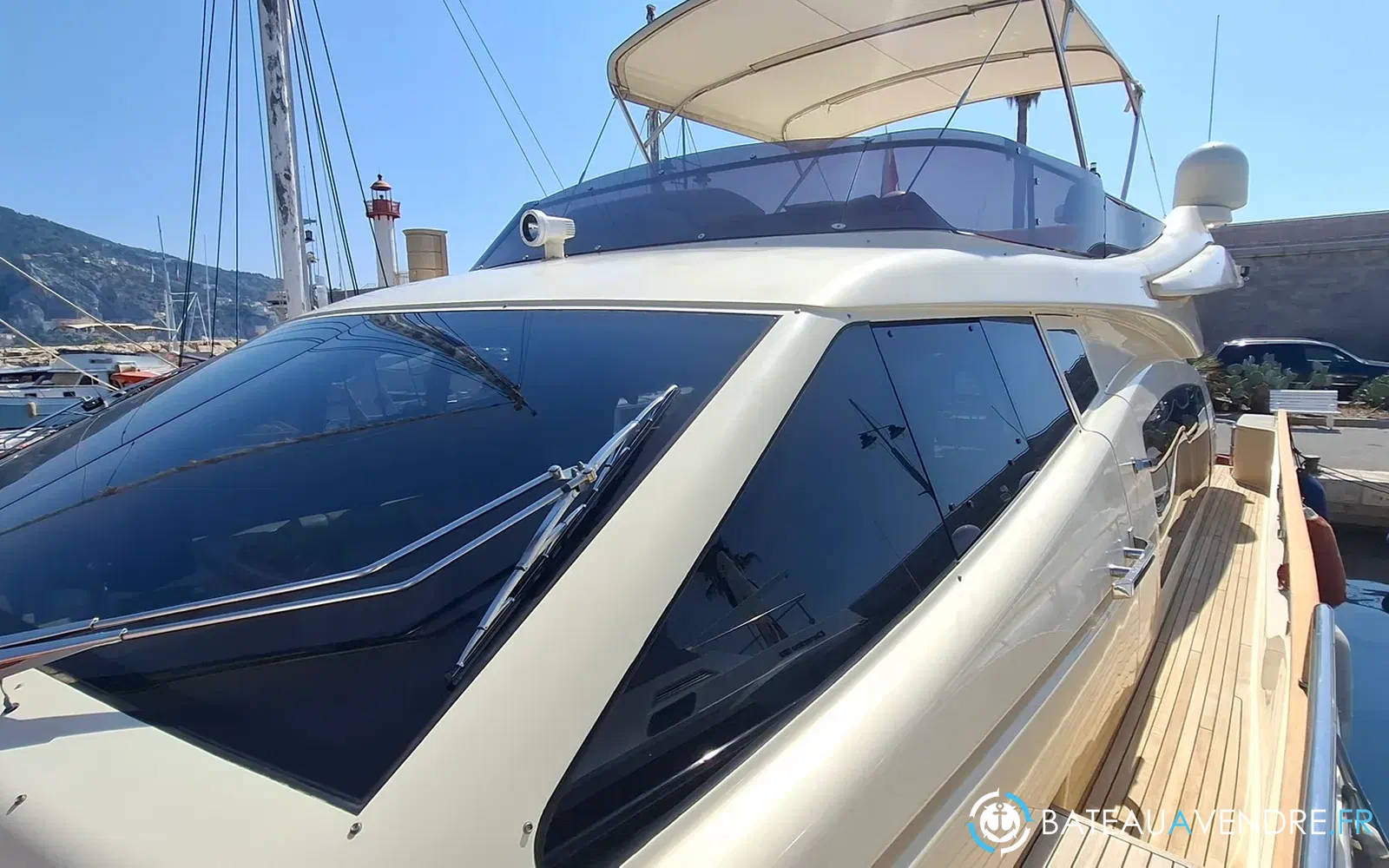 slider 10 Ferretti Altura 690